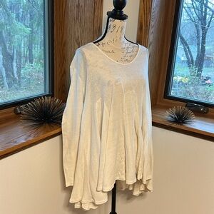 Free People Cream Oversized Long Sleeve Top Size Small